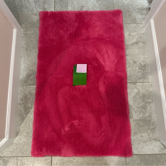 kate spade | Bath | Kate Spade 27 X 45 Vivid Snapdragon Pink Luxury ...